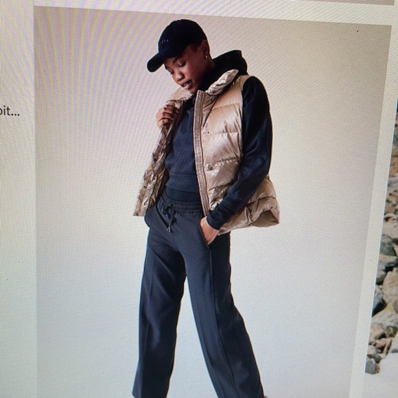 Athleta Vest - Picture 5 of 17